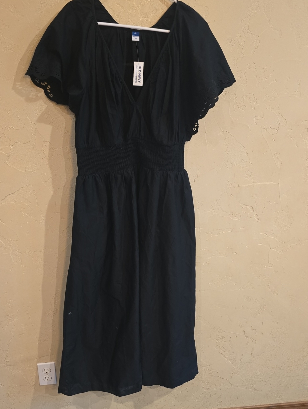 NWT Old Navy Black V-Neck Smocked Waist Midi Dress-Large Tall